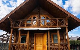 Cottage Smerekovyi